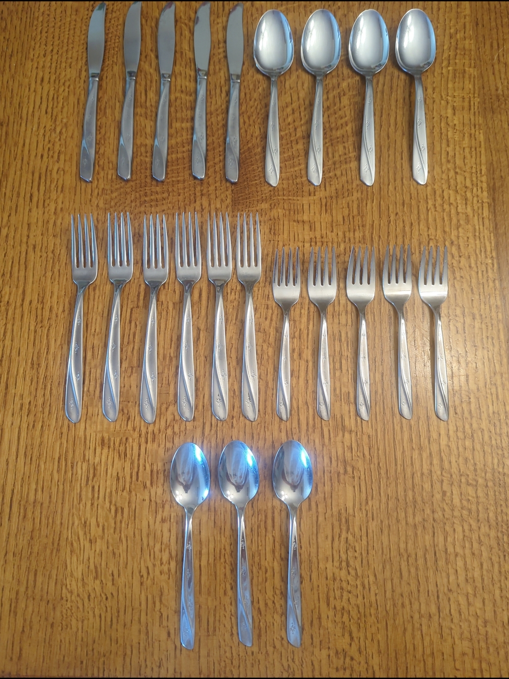 CONSTELLATION │Insico Stainless Silverware by International Silver  │23 Pieces